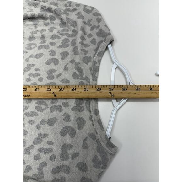 Old Navy Womens Shirt Size XXL White Gray Animal Print Long Sleeve - Picture 8 of 9